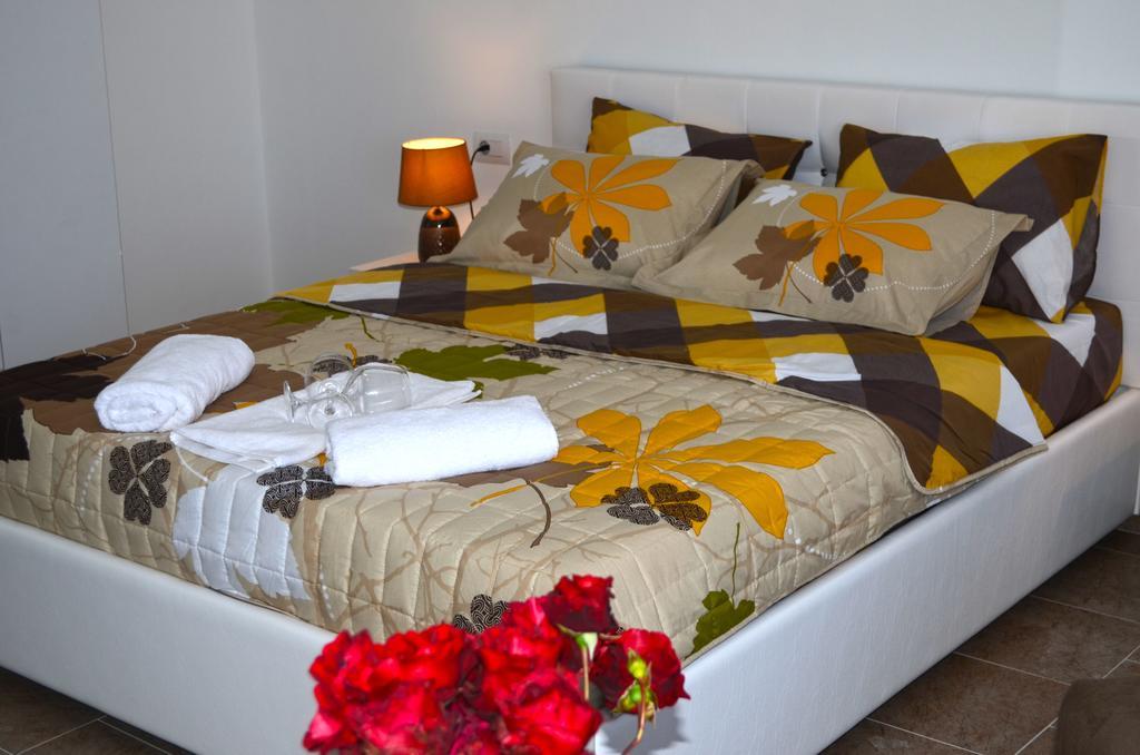 Apartments Sirena Ulcinj Exterior foto